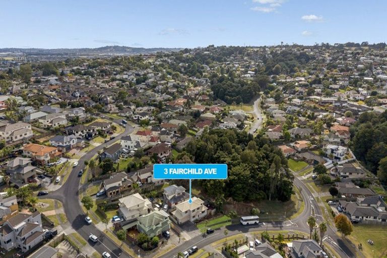 Photo of property in 3 Fairchild Avenue, Goodwood Heights, Auckland, 2105