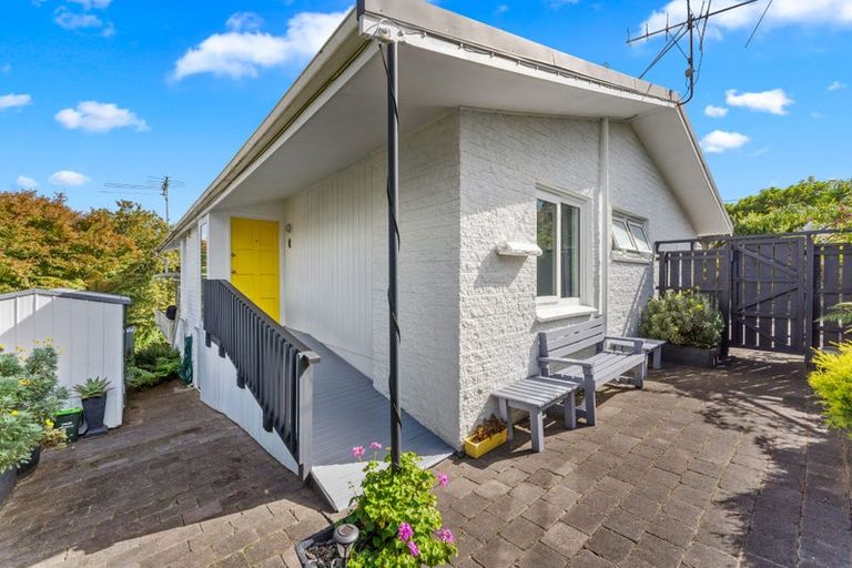 Photo of property in 3/4a Dallinghoe Crescent, Milford, Auckland, 0620