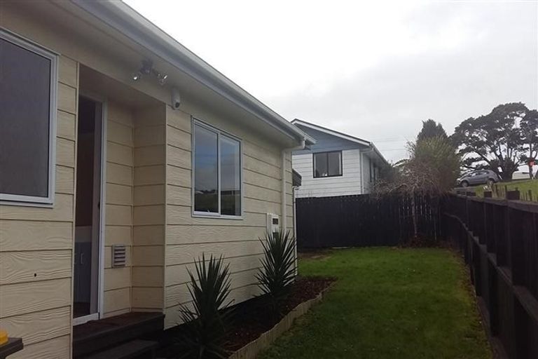 Photo of property in 2/185 Great South Road, Drury, 2113