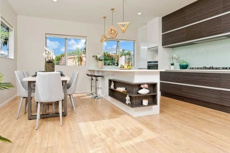 Photo of property in 38a Normandy Place, Henderson, Auckland, 0610