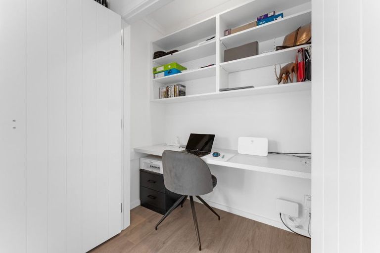 Photo of property in 5b Camden Street, Feilding, 4702