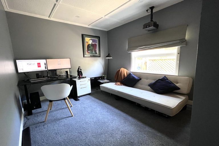 Photo of property in 36 Darlington Road, Miramar, Wellington, 6022