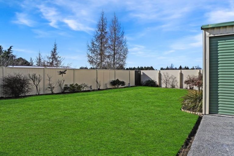 Photo of property in 2 Glencairn Road, Twizel, 7901