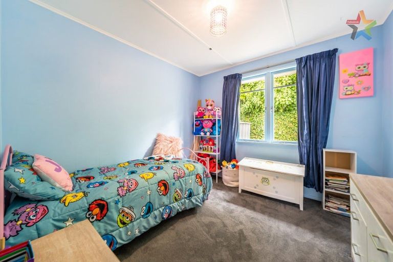 Photo of property in 32a Kopara Grove, Stokes Valley, Lower Hutt, 5019