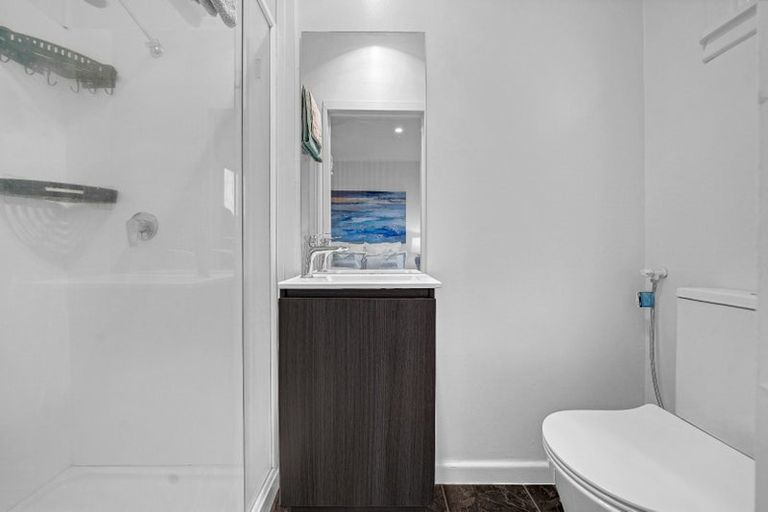 Photo of property in 4029 Great North Road, Glen Eden, Auckland, 0602