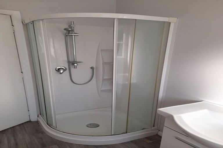 Photo of property in 90 Wood Street, Takaro, Palmerston North, 4410