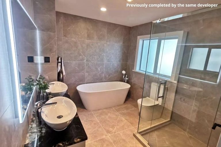 Photo of property in 40 Paparahi Place, Wainui, 0992