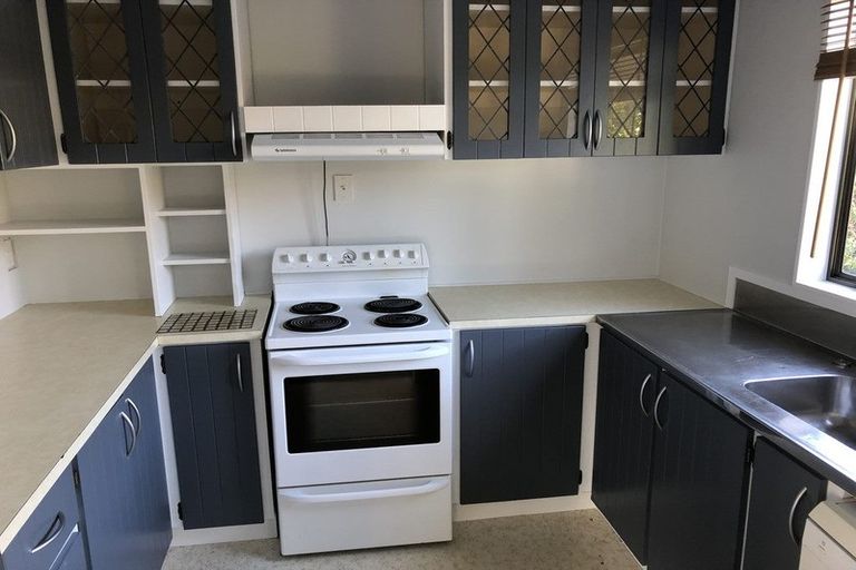 Photo of property in 30 Dorset Crescent, Hokowhitu, Palmerston North, 4410