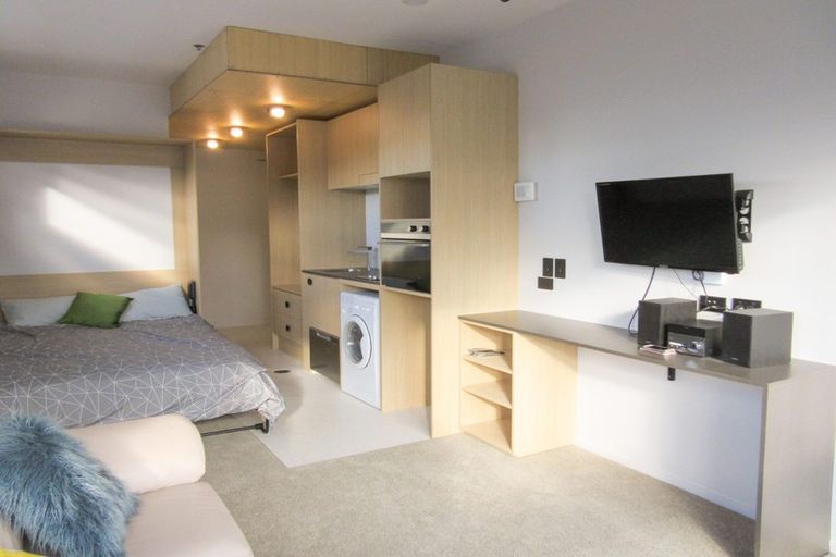 Photo of property in Vedado Apartments, 208/41 Hopper Street, Mount Cook, Wellington, 6011