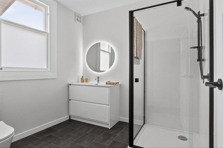 Photo of property in 27 Endcliffe Road, Kaiti, Gisborne, 4010