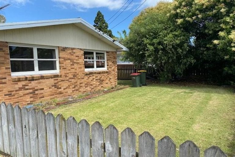 Photo of property in 2/68 Rosella Road, Mangere East, Auckland, 2024