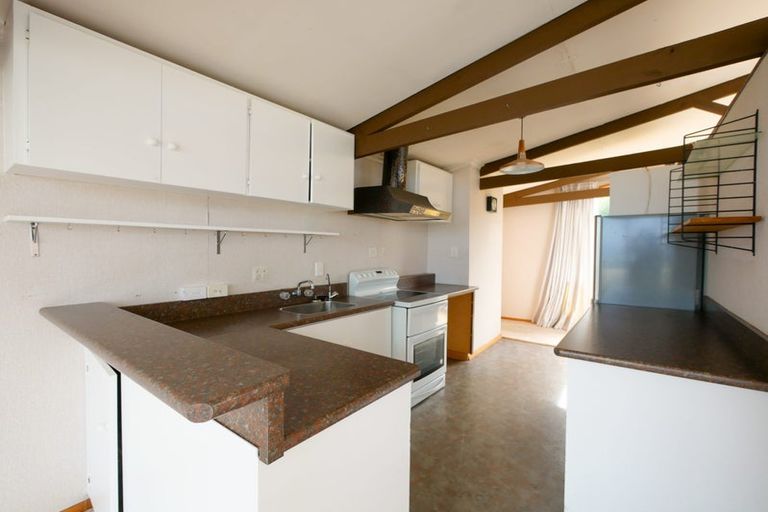 Photo of property in 4 Winston Place, Kew, Dunedin, 9012