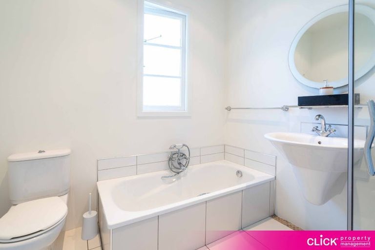 Photo of property in 115 Mornington Road, Kenmure, Dunedin, 9011
