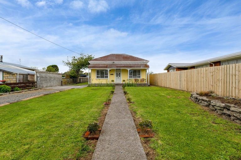 Photo of property in 26 Conway Road, Eltham, 4322