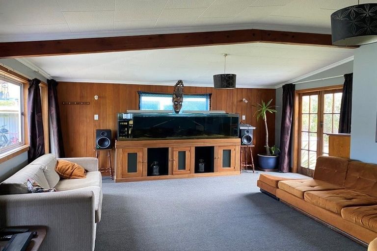 Photo of property in 176 Commercial Street, Takaka, 7110