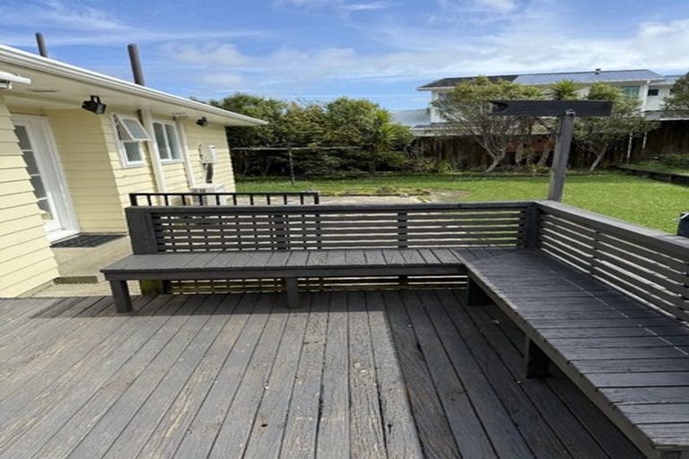 Photo of property in 16 Otira Grove, Kelson, Lower Hutt, 5010