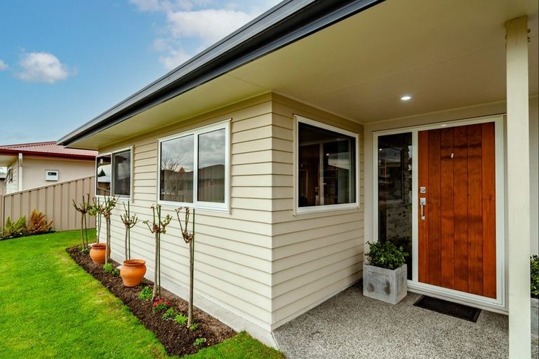 Photo of property in 1111c Karamu Road North, Mayfair, Hastings, 4122