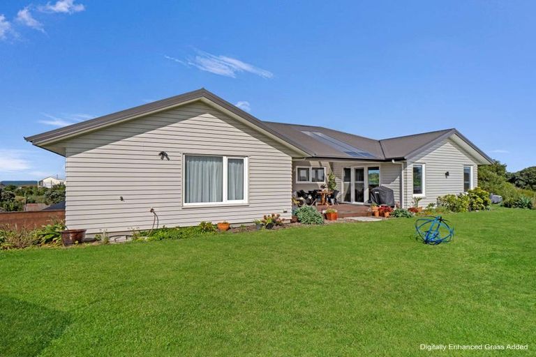 Photo of property in 12 Longbeach Drive, Castlecliff, Whanganui, 4501