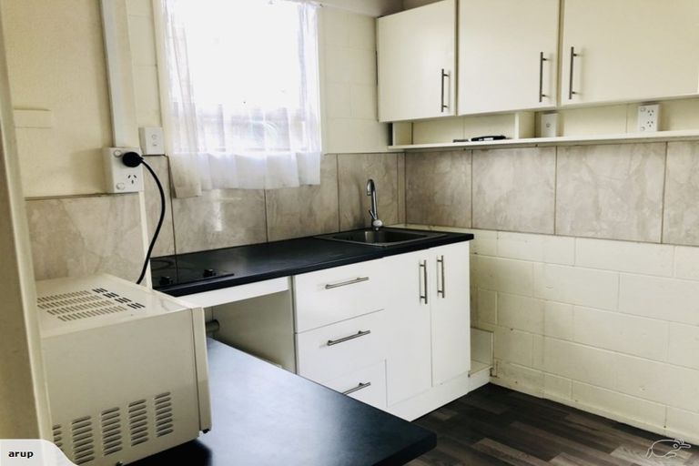 Photo of property in 2 Edgeworth Road, Glenfield, Auckland, 0629