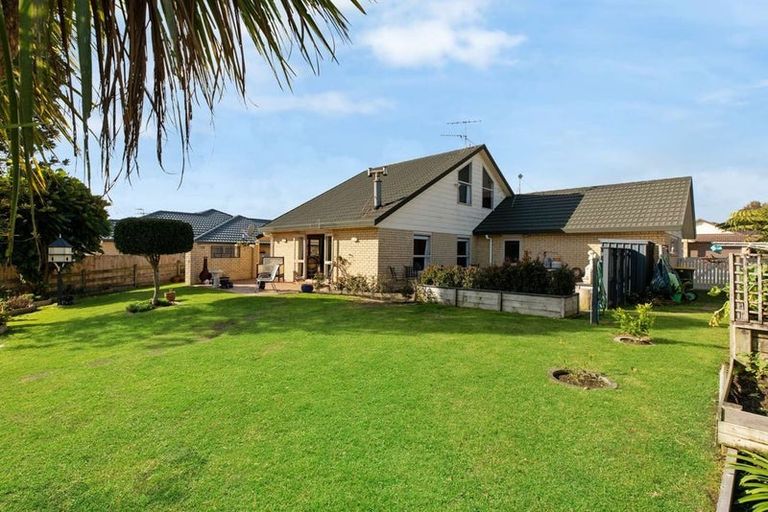 Photo of property in 67 Elsie Drive, Waiuku, 2123