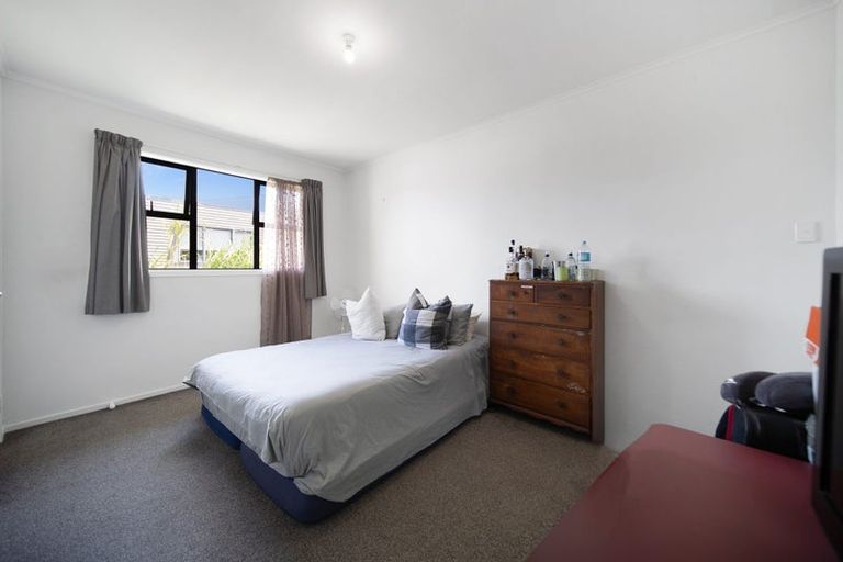 Photo of property in 1/66 Hillcrest Road, Papatoetoe, Auckland, 2025