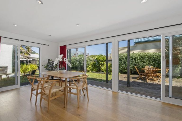 Photo of property in 19 Miro Street, Eastbourne, Lower Hutt, 5013