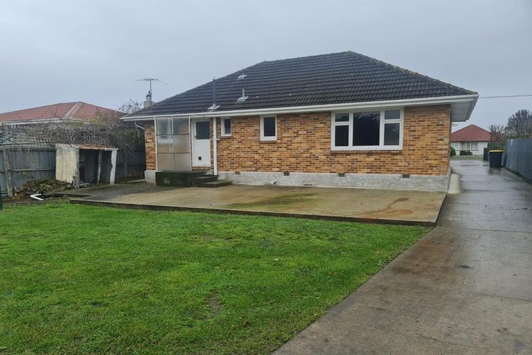 Photo of property in 40 Burwood Road, Burwood, Christchurch, 8083