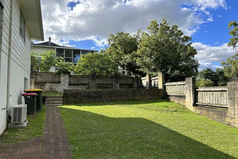 Photo of property in 2/28 Leaver Place, Weymouth, Auckland, 2103