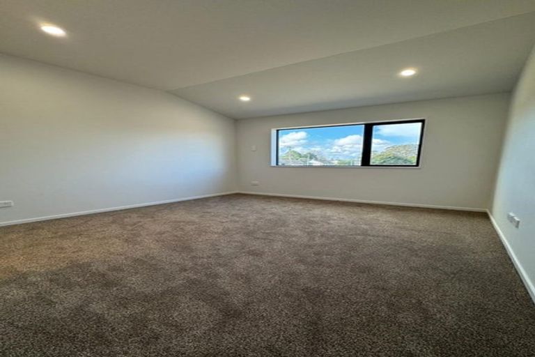 Photo of property in 73b Arimu Road, Papakura, 2110