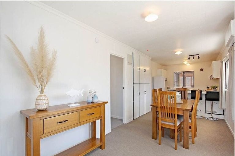 Photo of property in 5 Linklater Avenue, Foxton Beach, Foxton, 4815