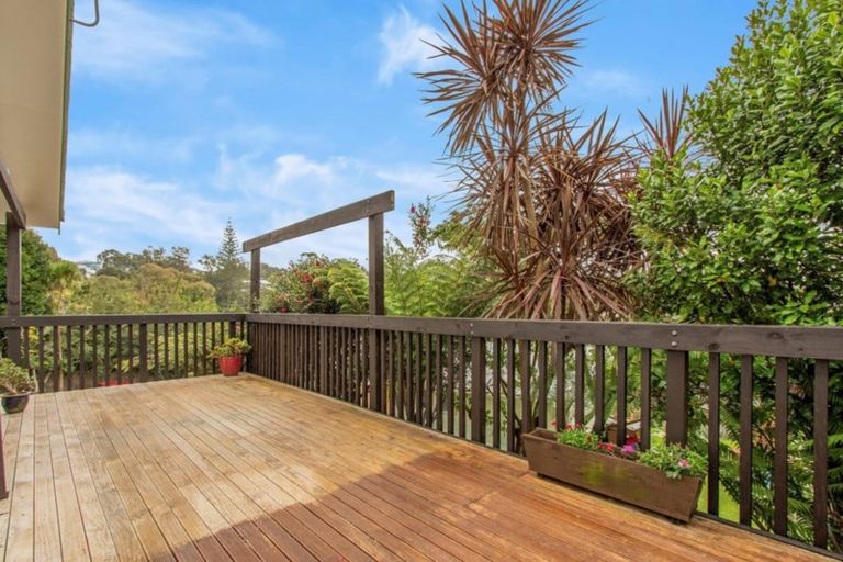 Photo of property in 14 Glenfinn Place, Massey, Auckland, 0614