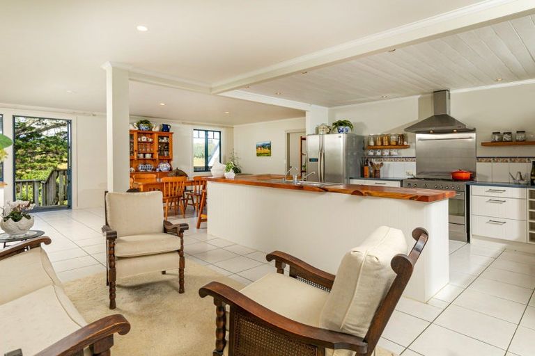 Photo of property in 487 Kanohi Road, Kaukapakapa, 0873