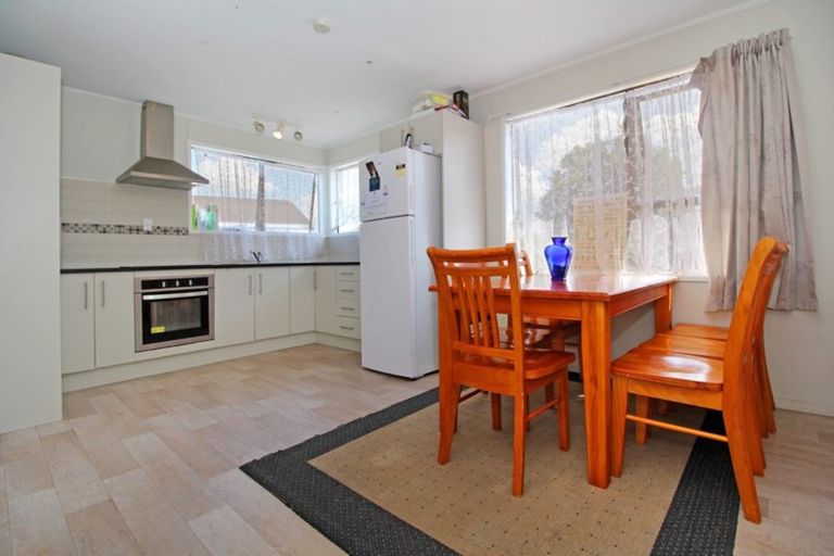 Photo of property in 1 Montego Place, Weymouth, Auckland, 2103