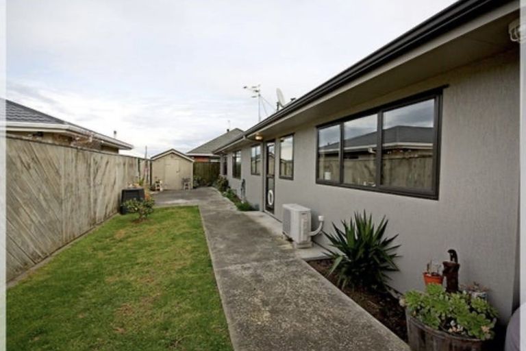 Photo of property in 5 Ferry Street, Foxton Beach, Foxton, 4815