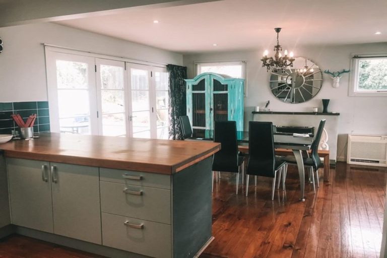 Photo of property in 32 Ravenswood Road, Saint Clair, Dunedin, 9012