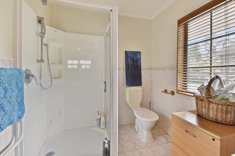 Photo of property in 30 Everlea Place, Alfriston, Auckland, 2105