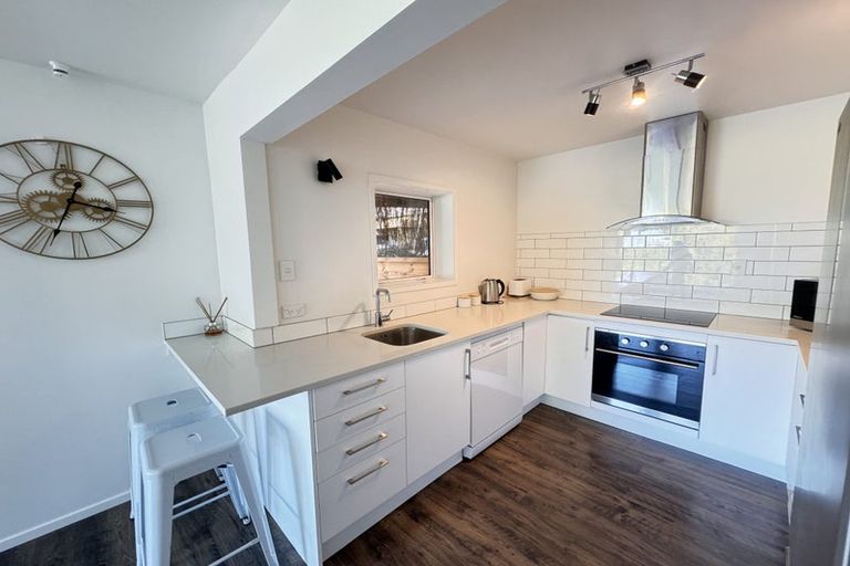 Photo of property in 111 Pupuke Road, Northcote, Auckland, 0627