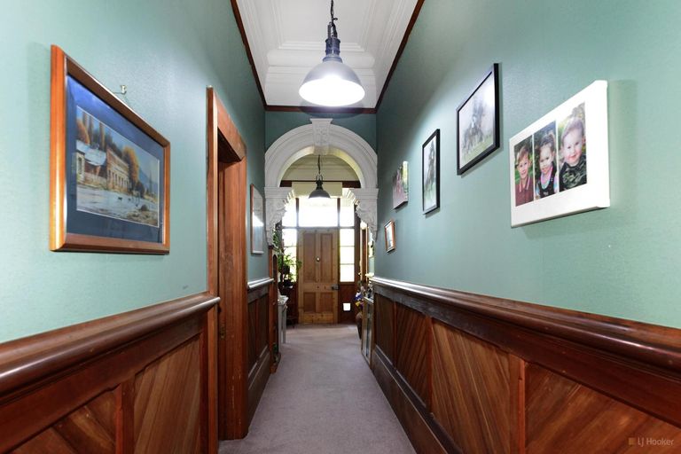 Photo of property in 66 Timaru Road, Waimate, 7924