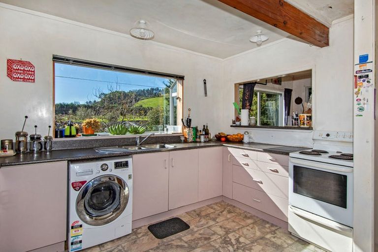 Photo of property in 9 Sands Road, Glenbervie, 0173