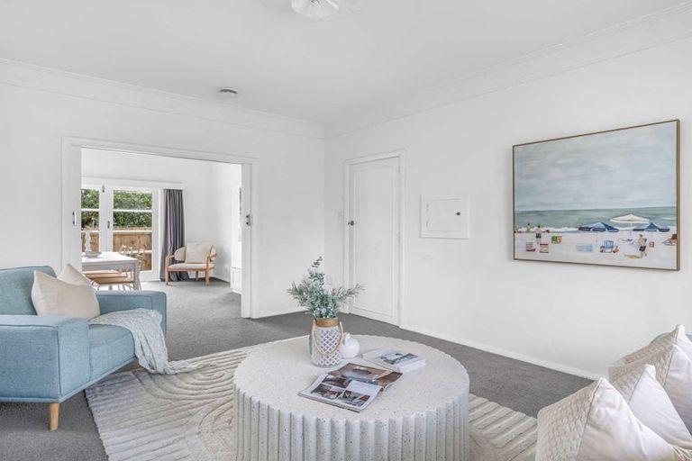 Photo of property in 18 Dudley Street, Levin, 5510