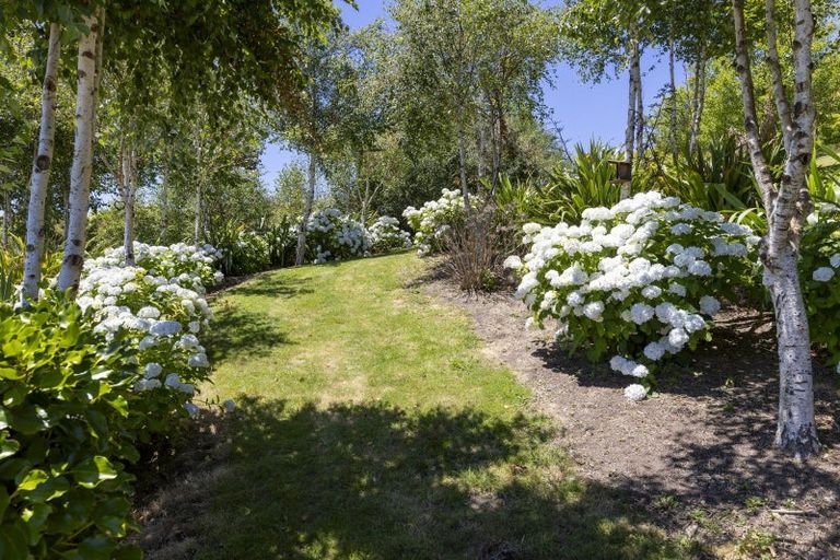 Photo of property in 35 Locheagles Rise, Kinloch, Taupo, 3377