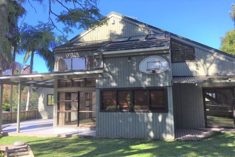 Photo of property in 79c Rangatira Road, Beach Haven, Auckland, 0626