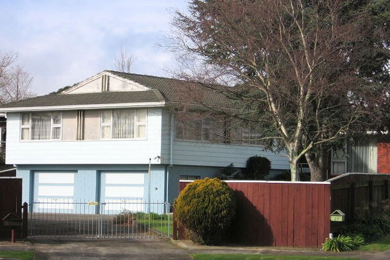 Photo of property in 25 Parkland Crescent, Terrace End, Palmerston North, 4410