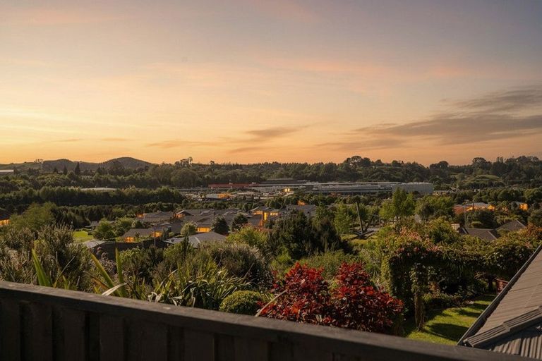 Photo of property in 24 Rexford Heights, Pyes Pa, Tauranga, 3112