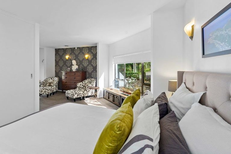 Photo of property in 9 Paretai Grove, Waikanae, 5036