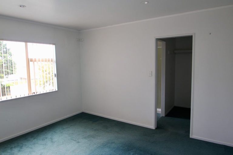 Photo of property in 78 Goodwood Drive, Goodwood Heights, Auckland, 2105