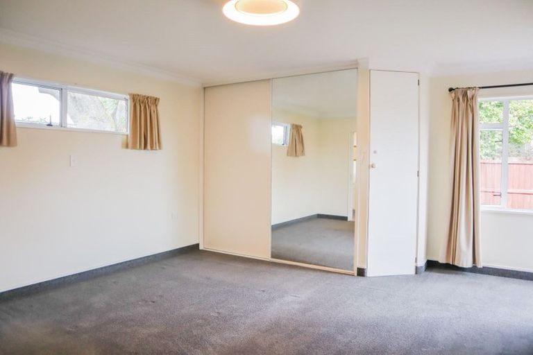 Photo of property in 229 Avonhead Road, Avonhead, Christchurch, 8042