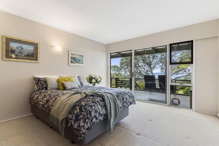 Photo of property in 14 Tui Vale Road, Shelly Park, Auckland, 2014