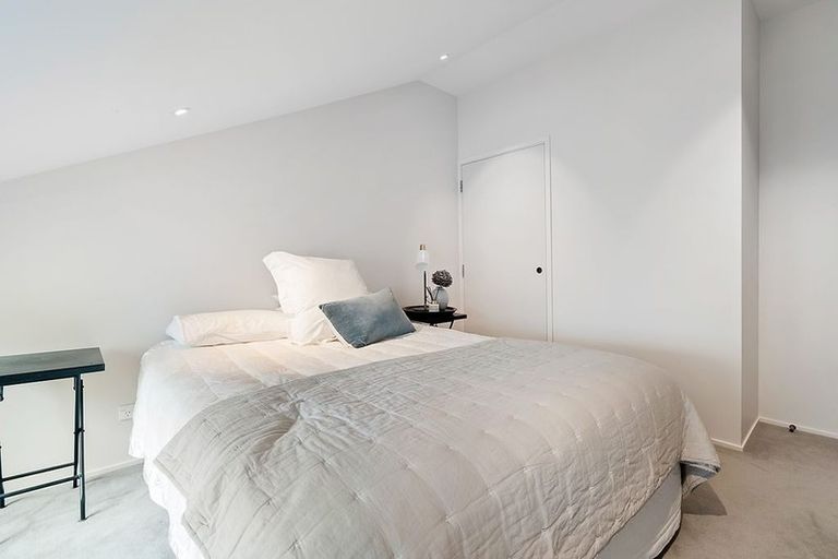 Photo of property in Ford Lofts, 8/15a Augustus Terrace, Parnell, Auckland, 1052