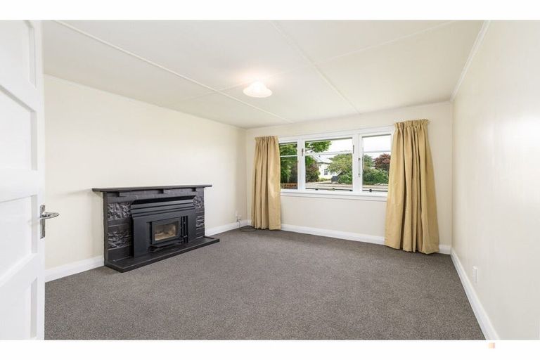 Photo of property in 51 Rhodes Street, Waimate, 7924